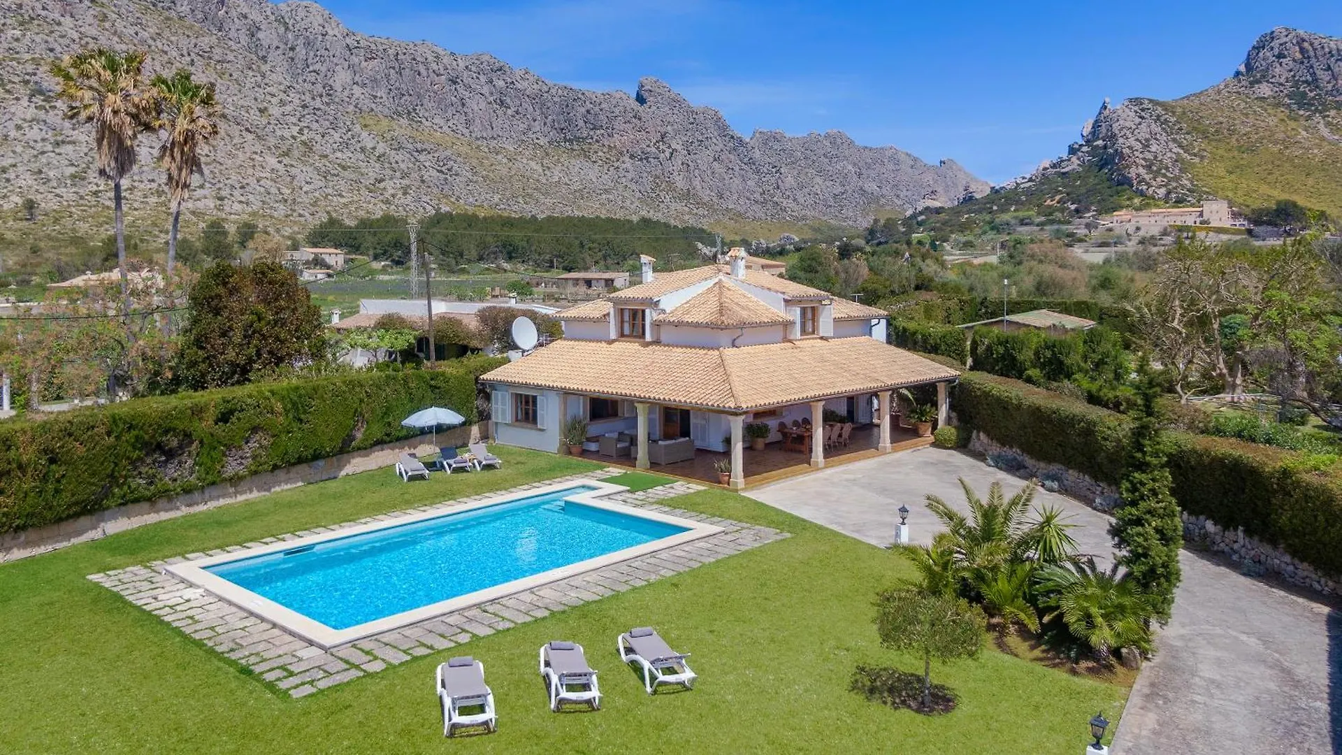 Villa D'Arbres - Stunning Mountain Views Port de Pollença 0*,  Spanje